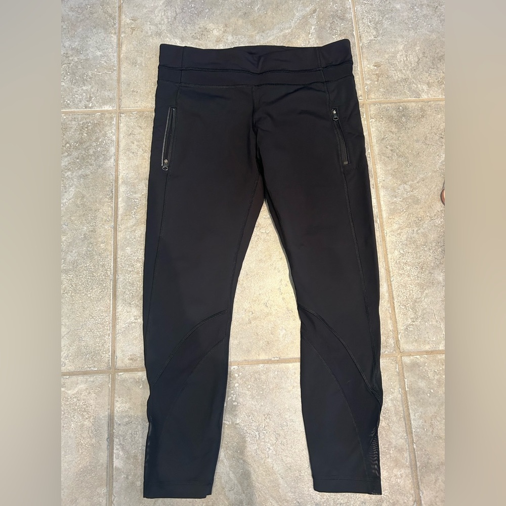 Lululemon size 10 crops